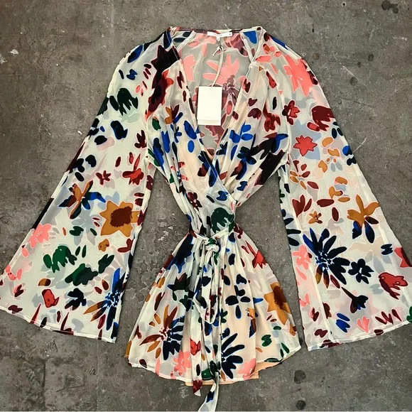 Women’s Shirt Set - Picture 1 of 9